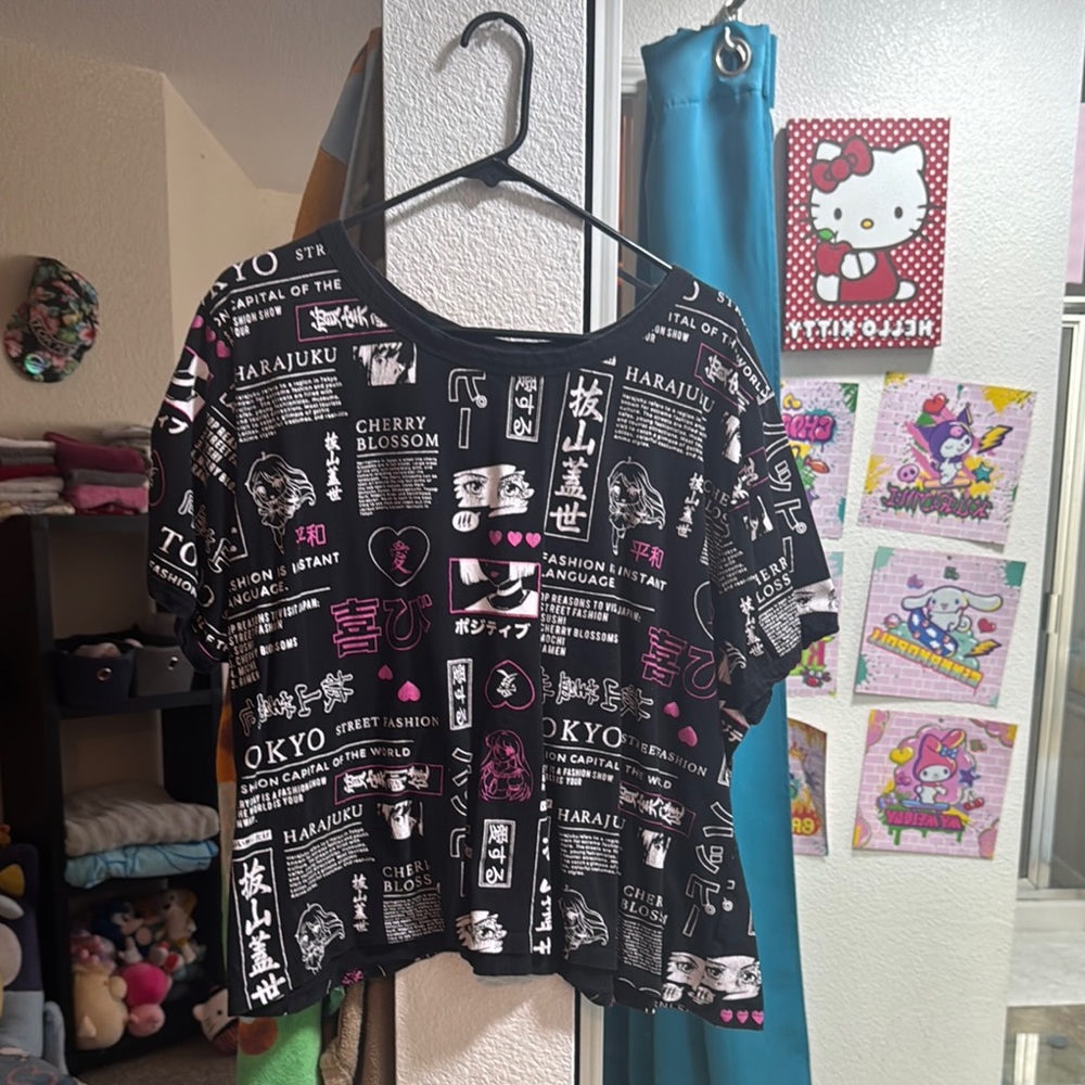 Stylish Black and Pink Graphic Tee